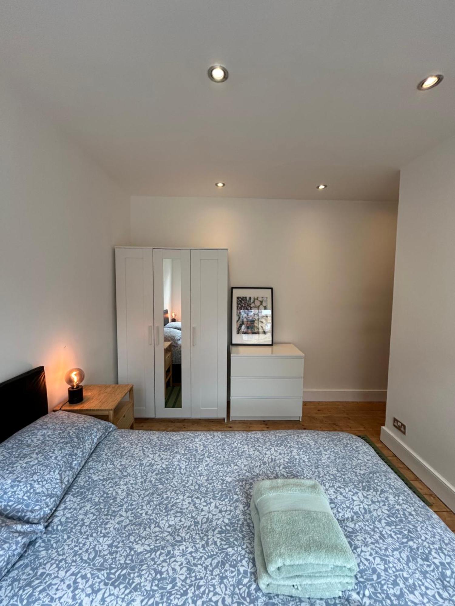 Spacious Battersea Rooms And Apartments لندن الغرفة الصورة