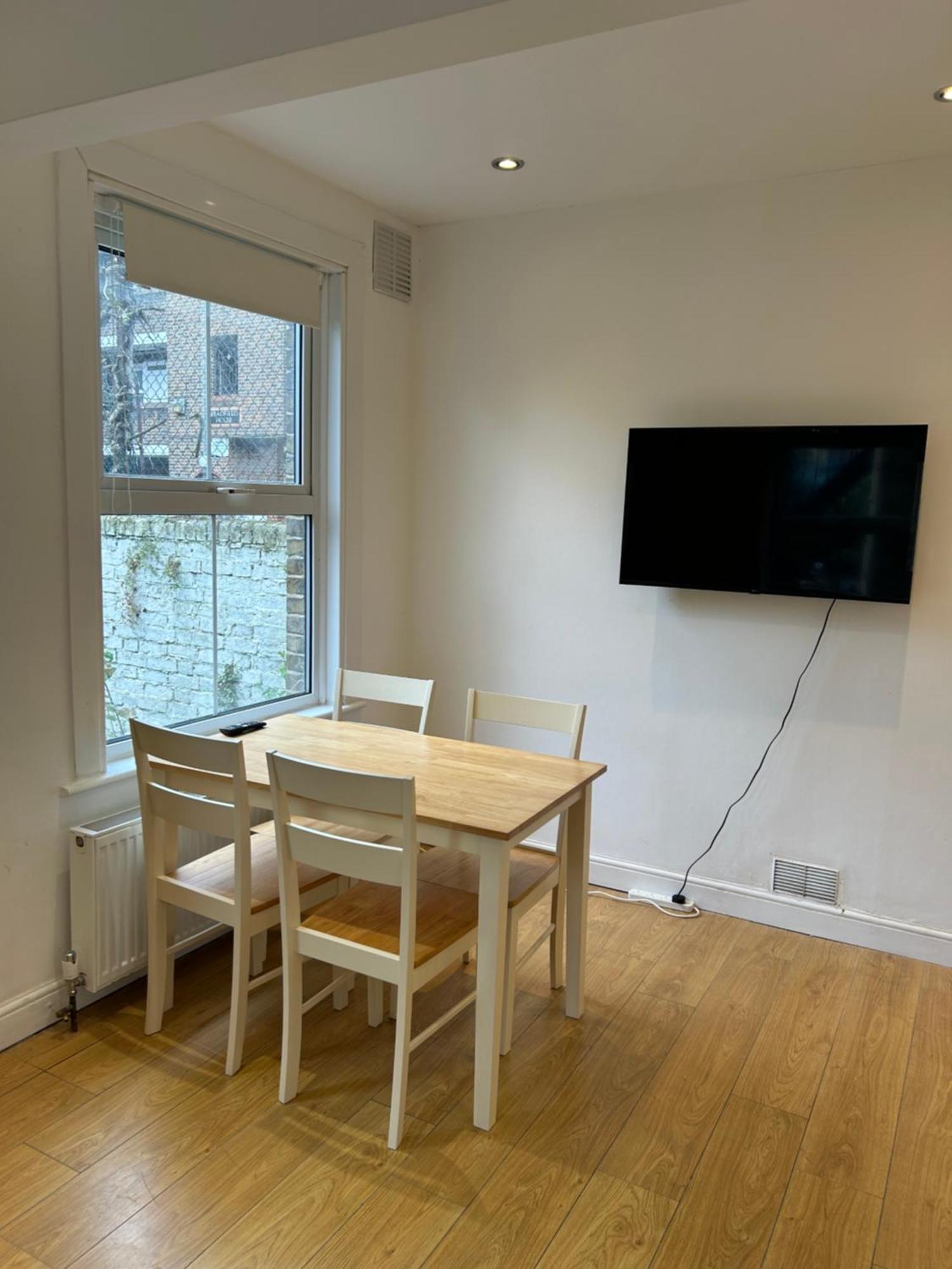 Spacious Battersea Rooms And Apartments لندن الغرفة الصورة