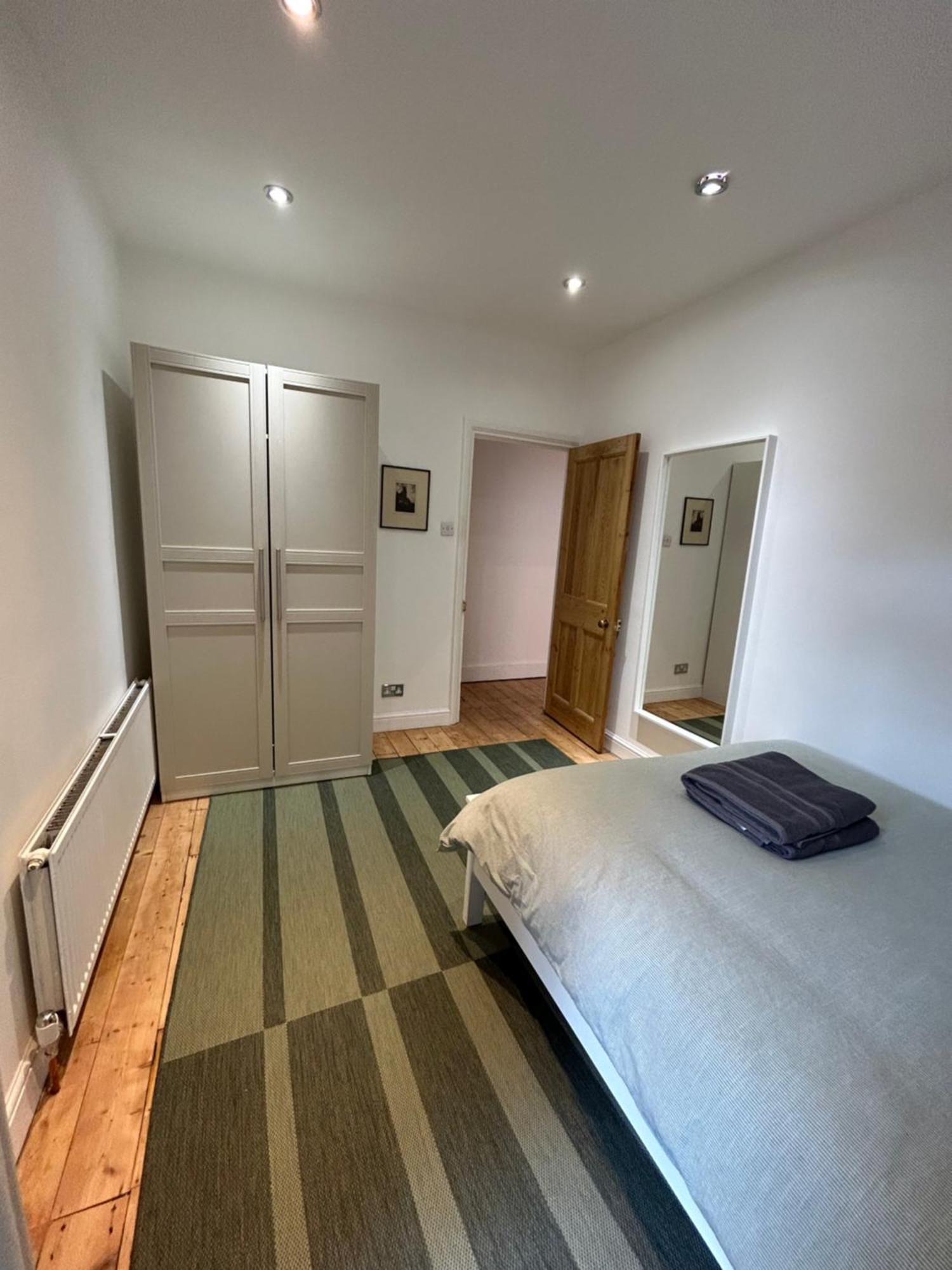 Spacious Battersea Rooms And Apartments لندن الغرفة الصورة