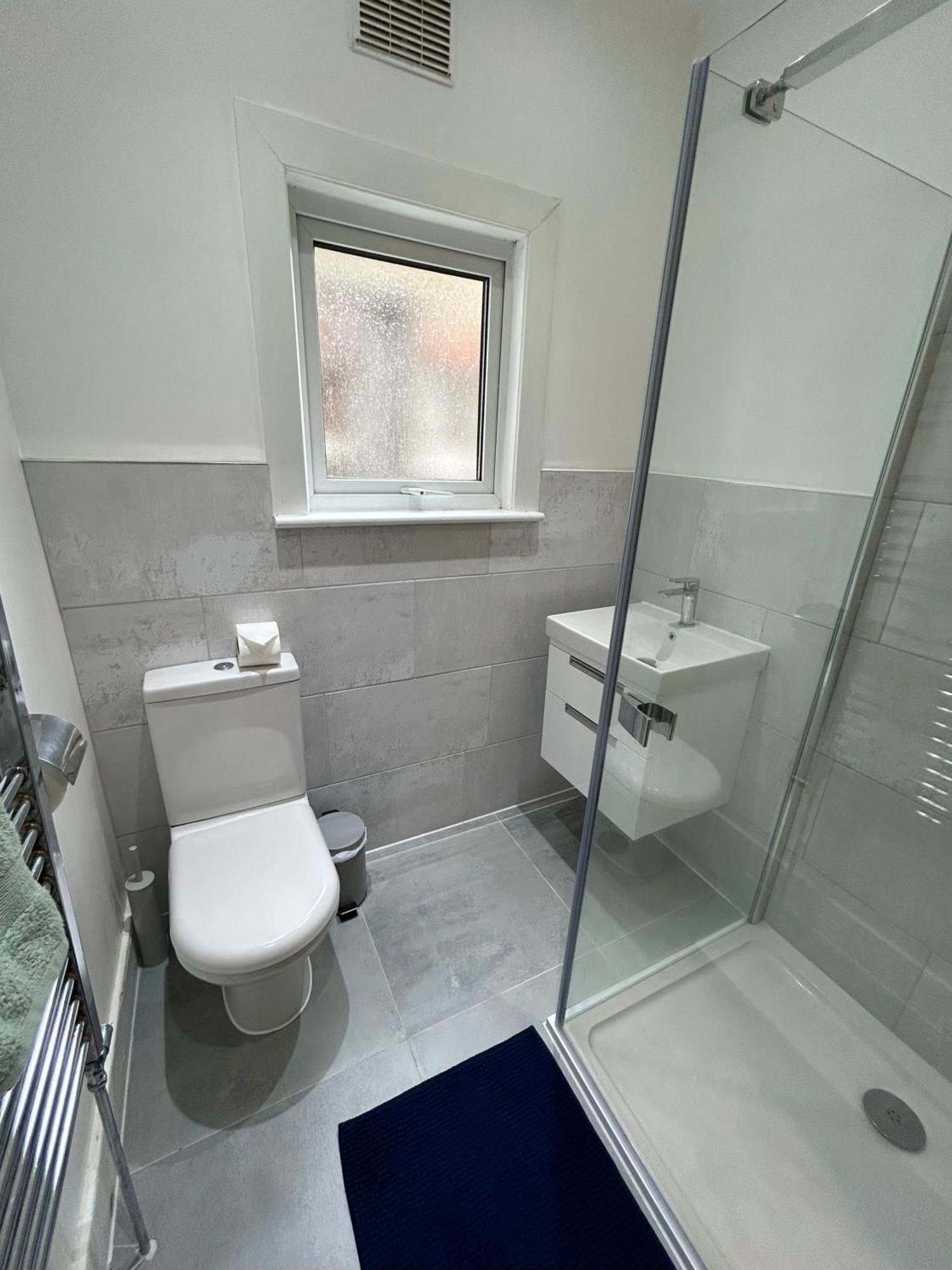 Spacious Battersea Rooms And Apartments لندن الغرفة الصورة
