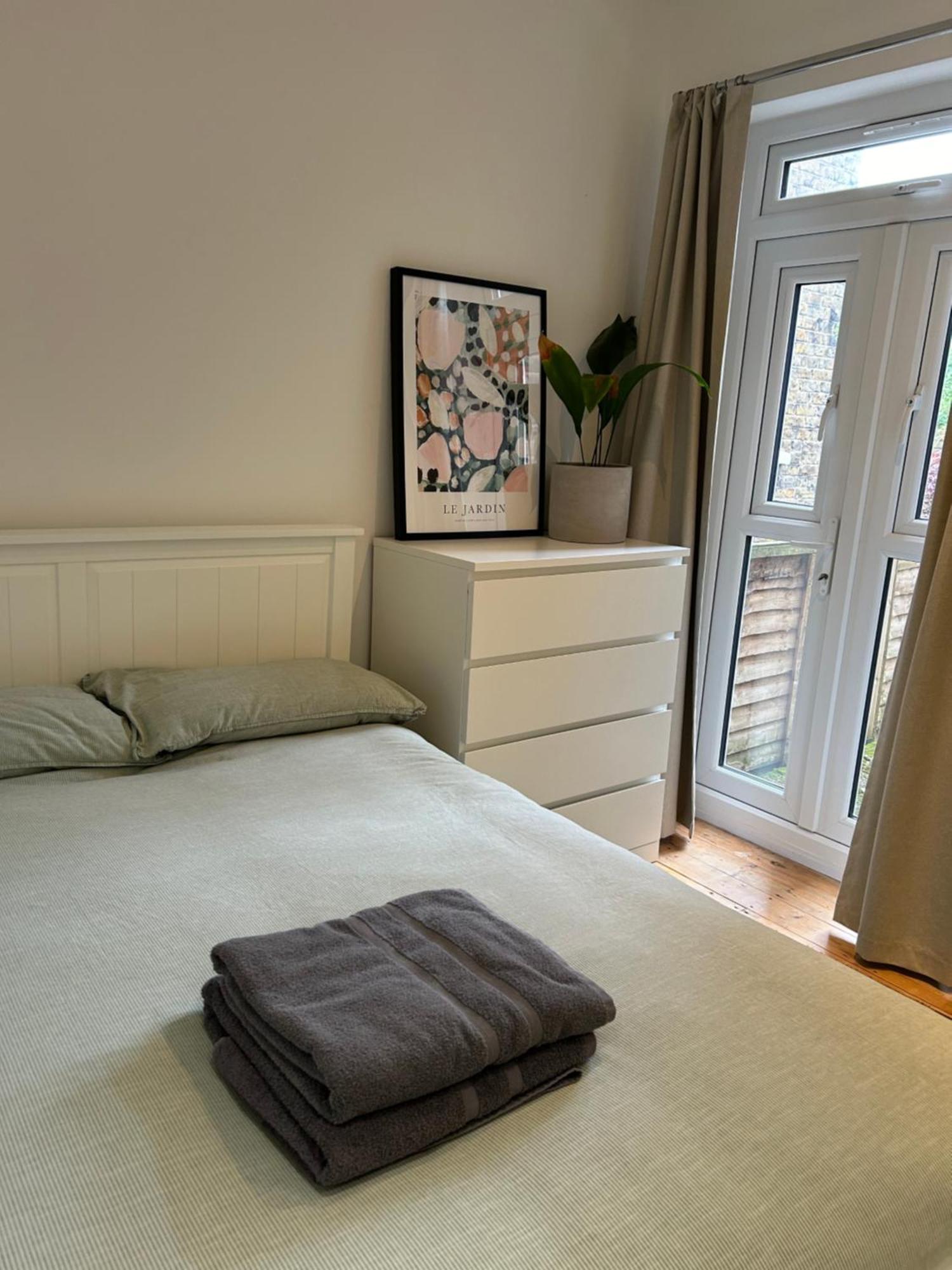 Spacious Battersea Rooms And Apartments لندن الغرفة الصورة