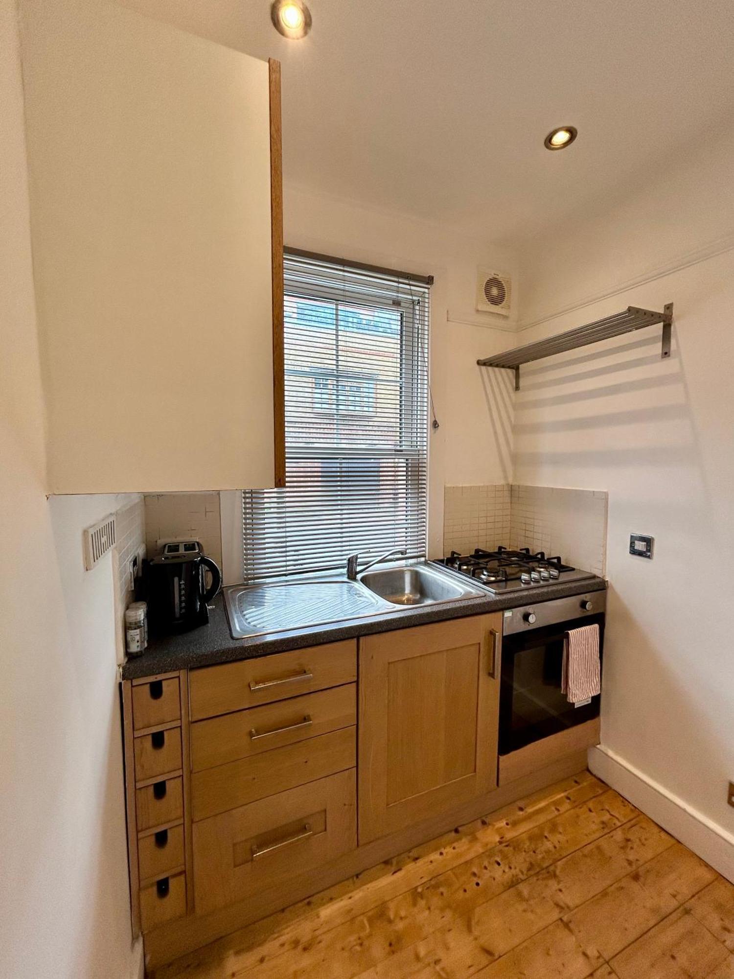 Spacious Battersea Rooms And Apartments لندن الغرفة الصورة